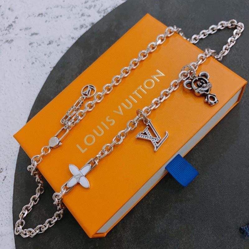 Louis Vuitton Necklaces